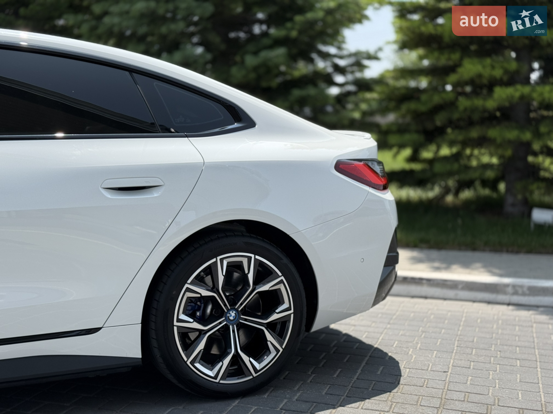 2022 BMW i4 - мініатюра 3