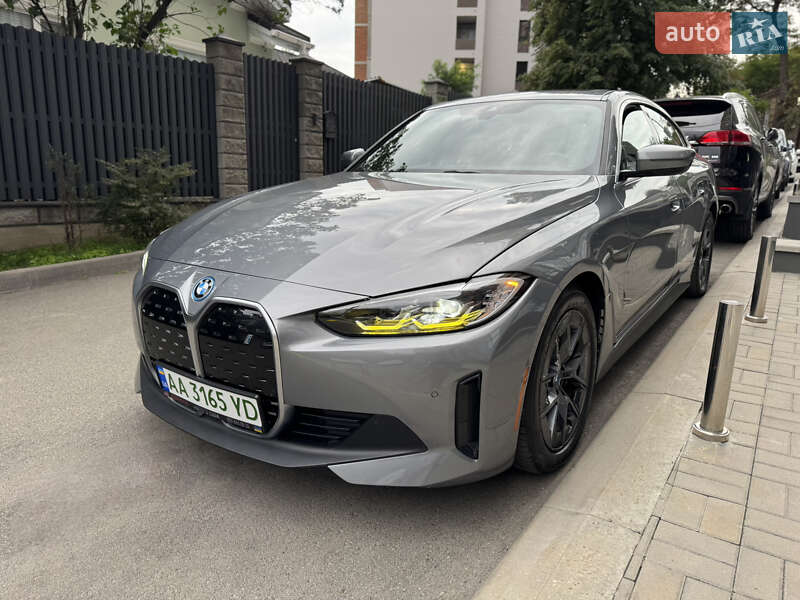 BMW i4 2023
