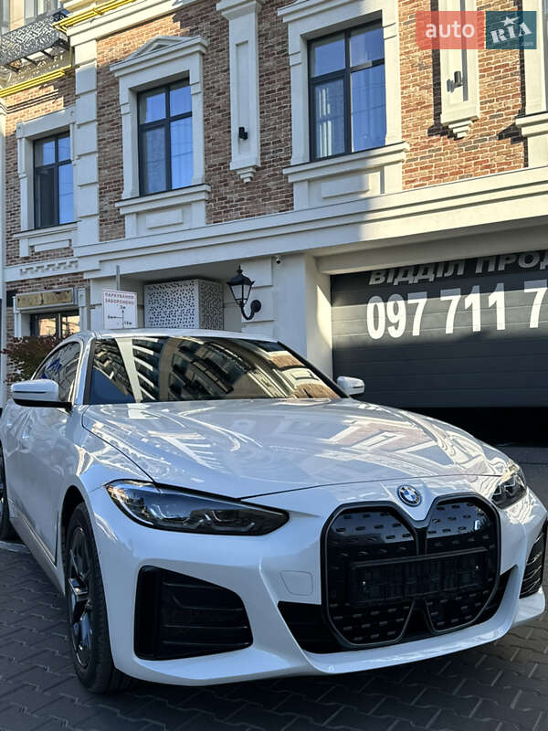 Купе BMW i4 2023 в Белой Церкви