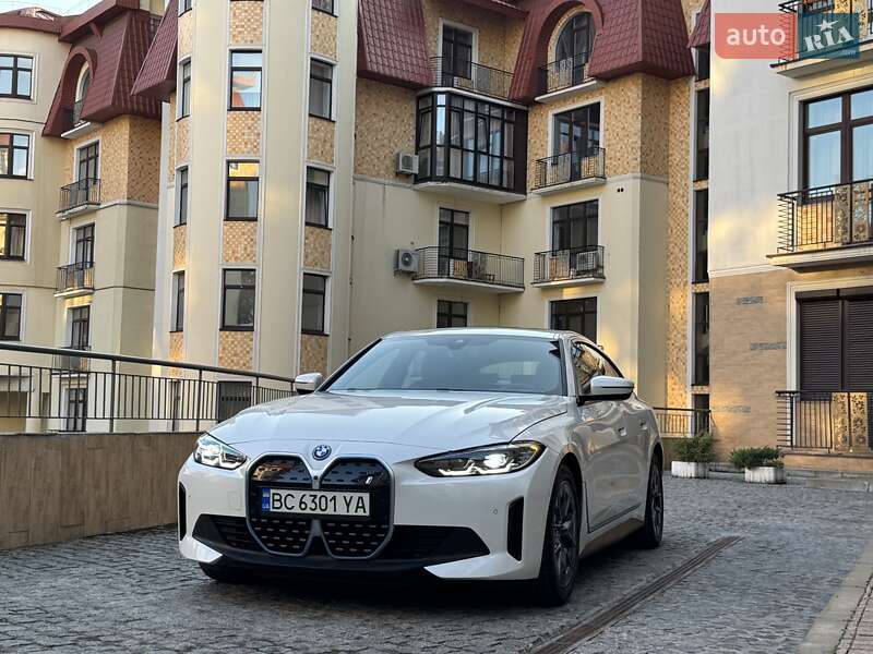 Купе BMW i4 2022 в 