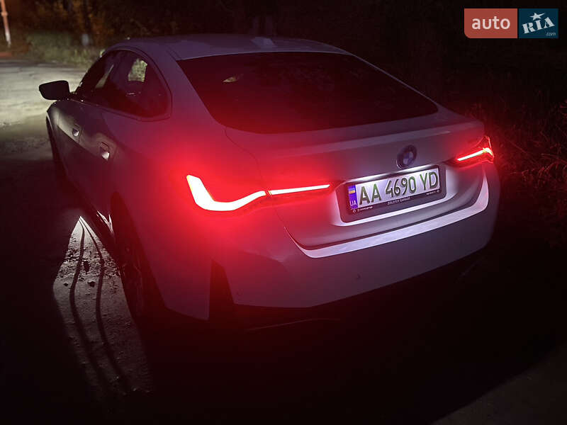 Купе BMW i4 2023 в Киеве