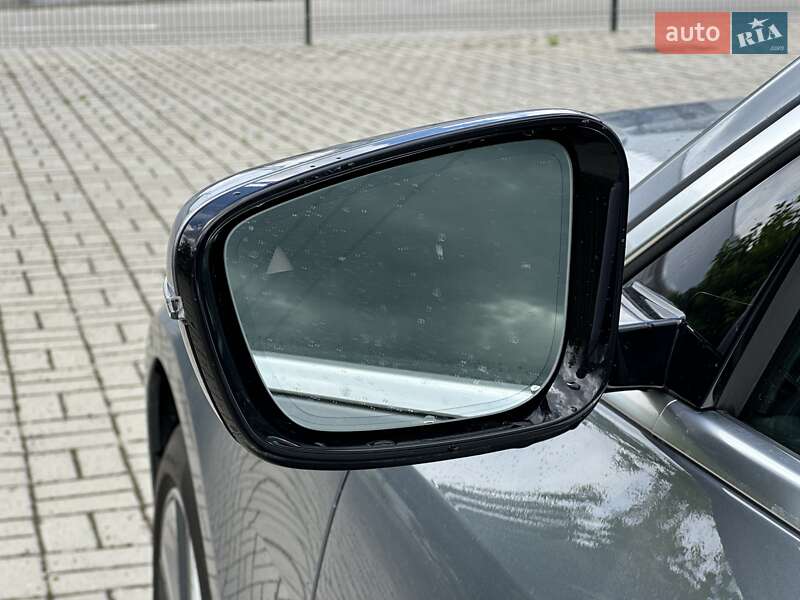 Купе BMW i4 2023 в Львові