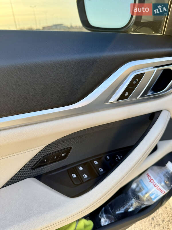 Купе BMW i4 2022 в Львове