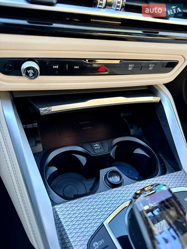 Купе BMW i4 2022 в Львове