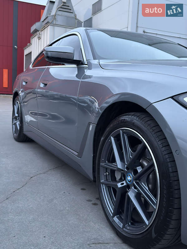 Купе BMW i4 2023 в Киеве фото 7 Купе BMW i4 2023 в Киеве