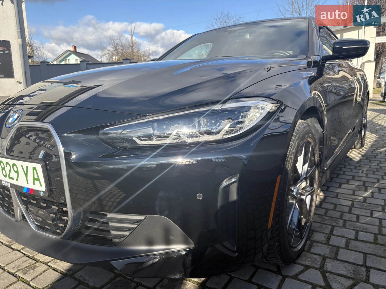 2023 BMW i4 - мініатюра 23