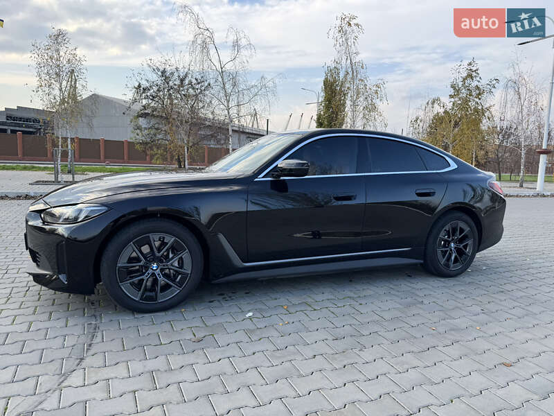 Купе BMW i4 2024 в Измаиле
