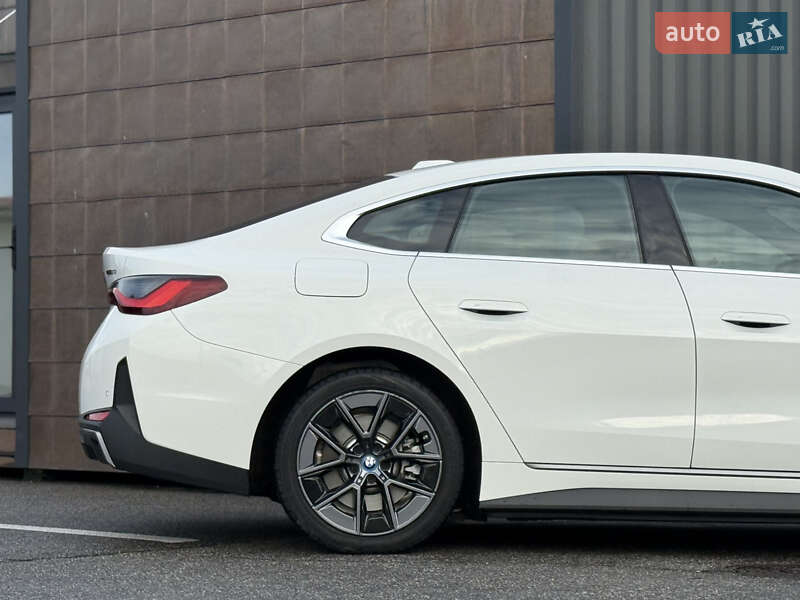 Купе BMW i4 2022 в Киеве фото 14 Купе BMW i4 2022 в Киеве