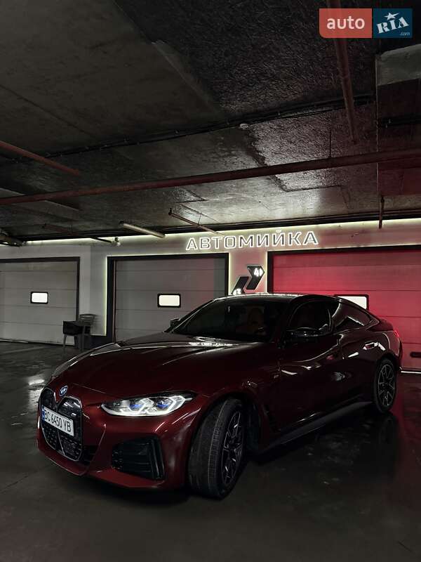 Купе BMW i4 2022 в Львове