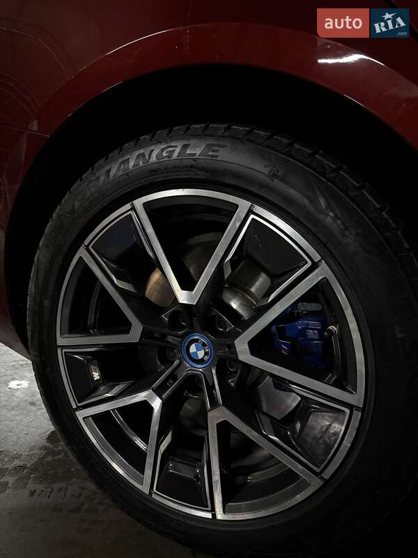 Купе BMW i4 2022 в Львове