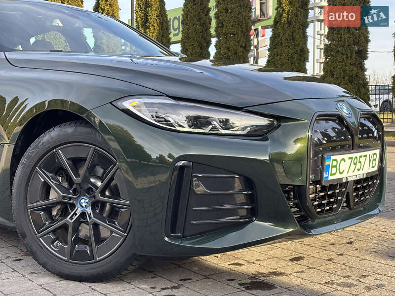 Купе BMW i4 2022 в Львове