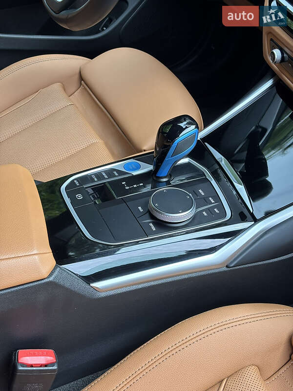 Купе BMW i4 2022 в Львове