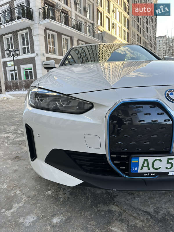 Купе BMW i4 2022 в Киеве