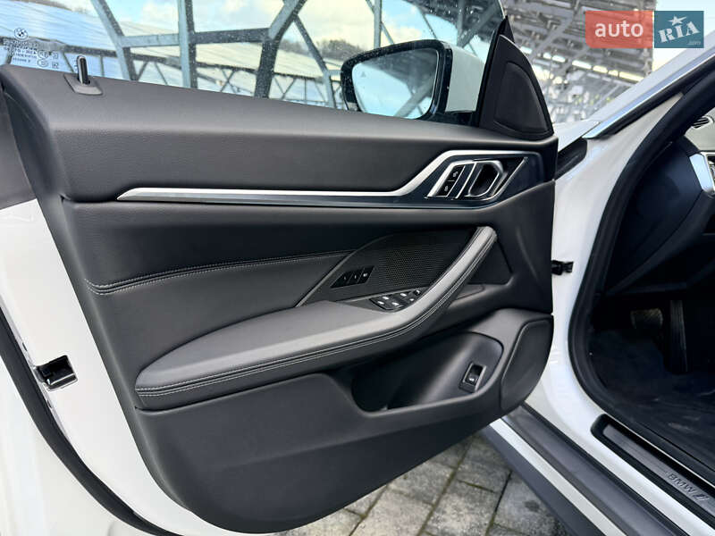 Купе BMW i4 2024 в Львове