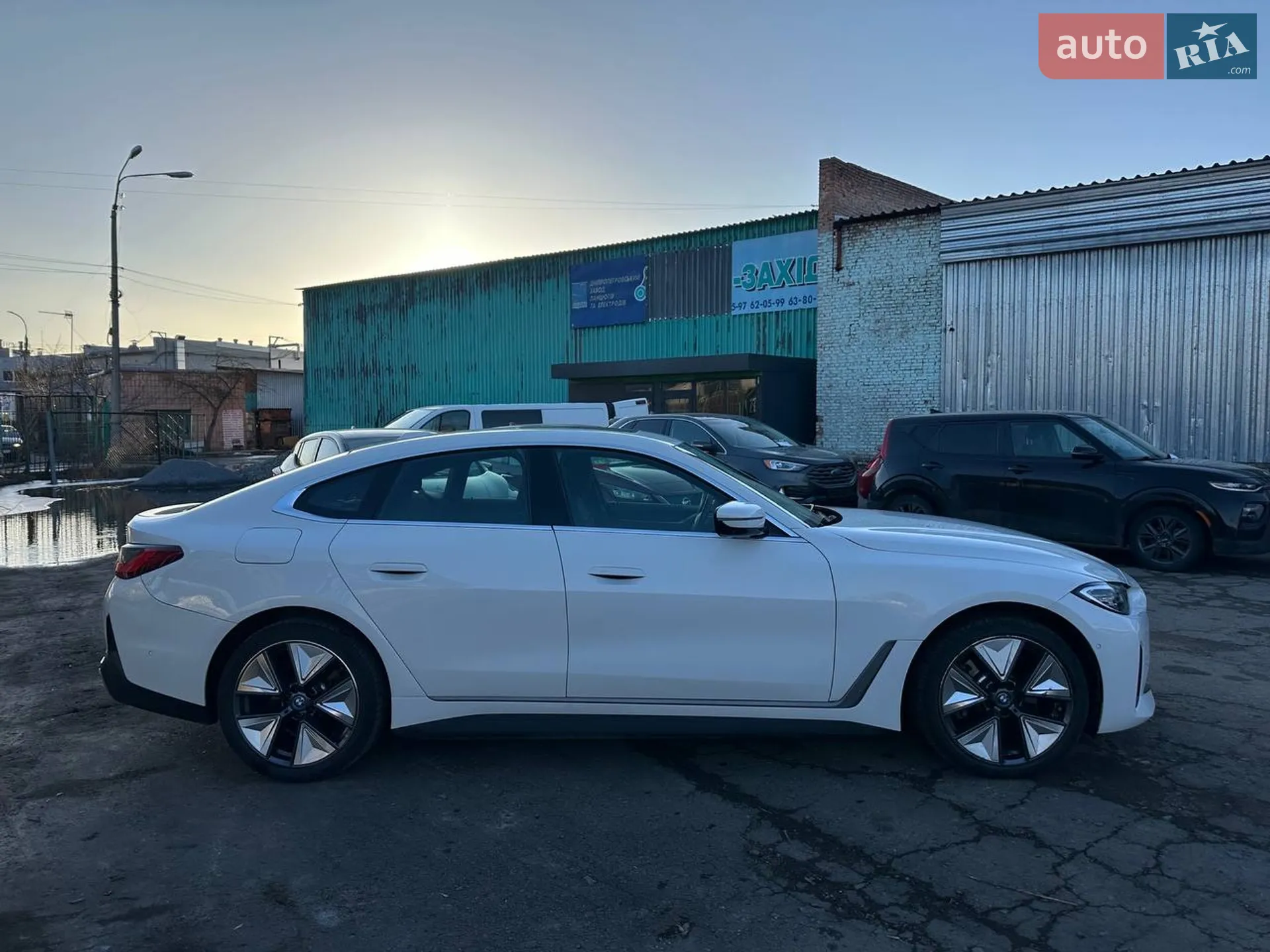 2023 BMW i4 - мініатюра 2