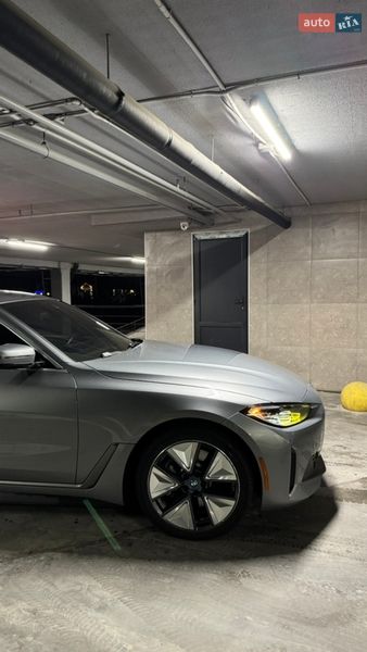 Купе BMW i4 2024 в Львове