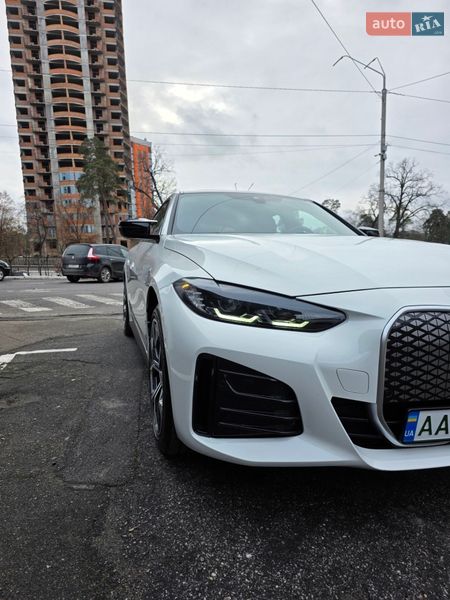 Купе BMW i4 2023 в Киеве