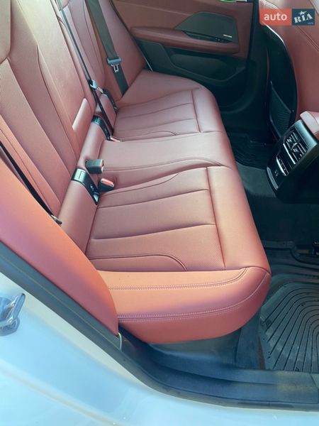 Купе BMW i4 2024 в Самборе
