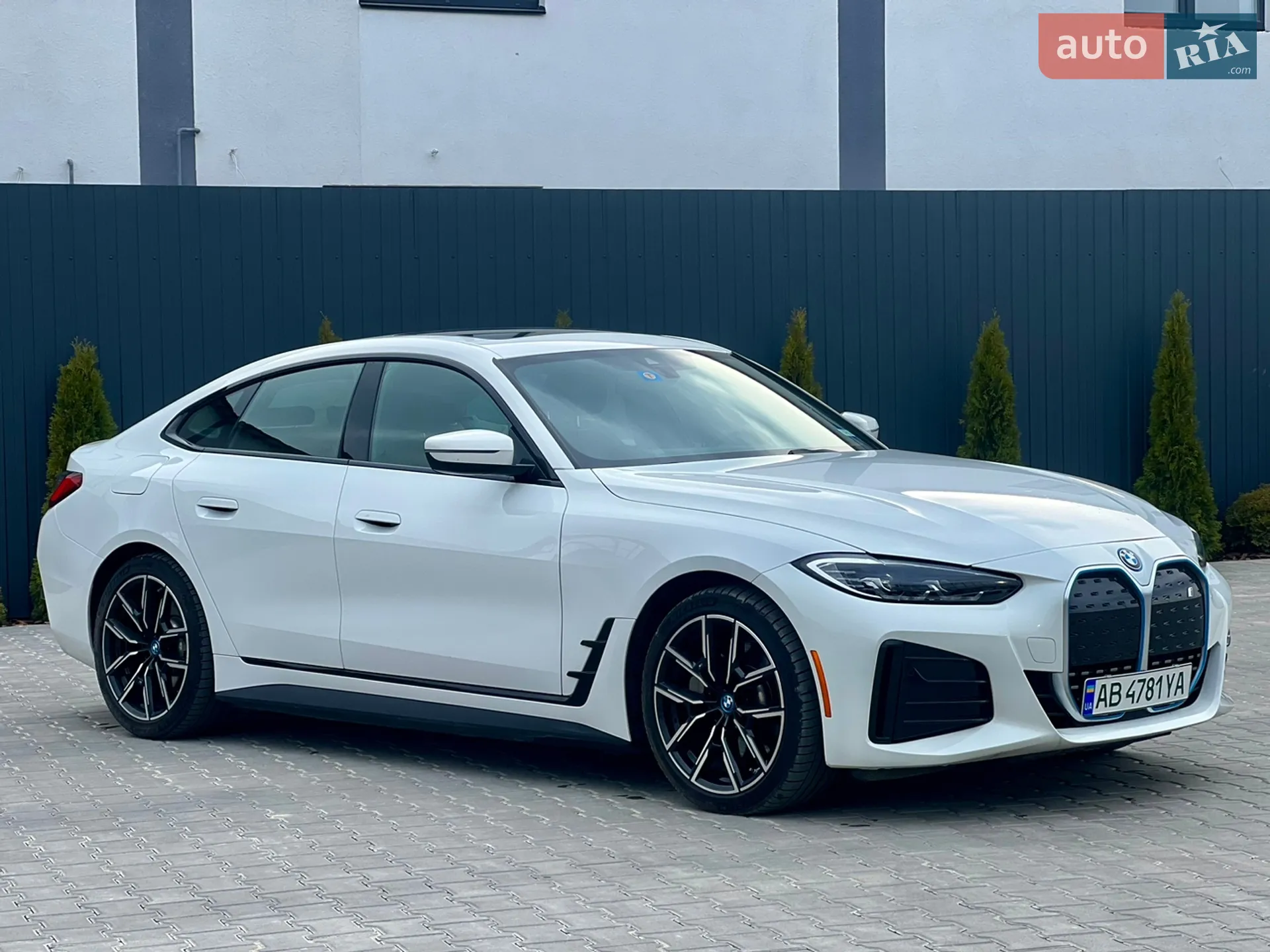2022 BMW i4 - мініатюра 8