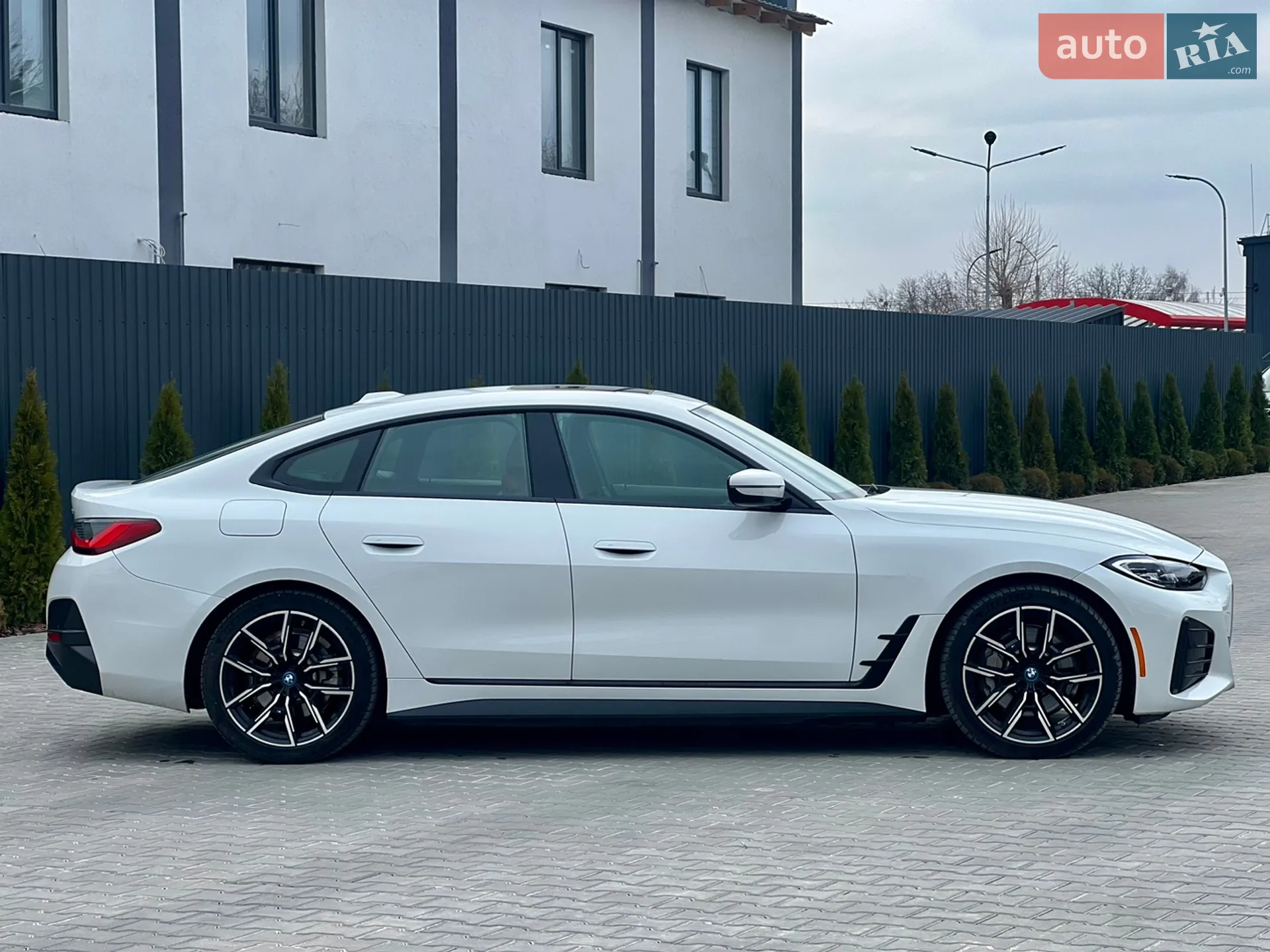 2022 BMW i4 - мініатюра 9