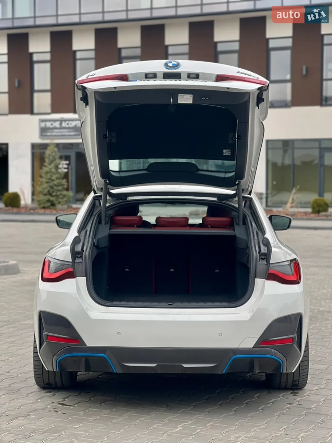 2022 BMW i4 - мініатюра 21