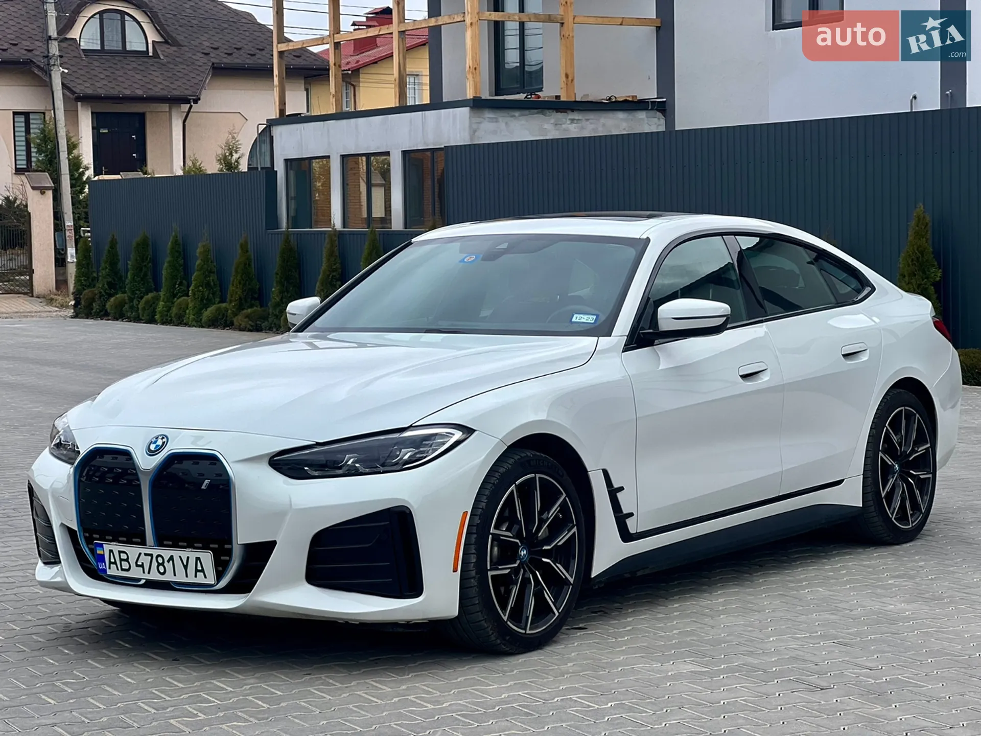 2022 BMW i4 - мініатюра 22