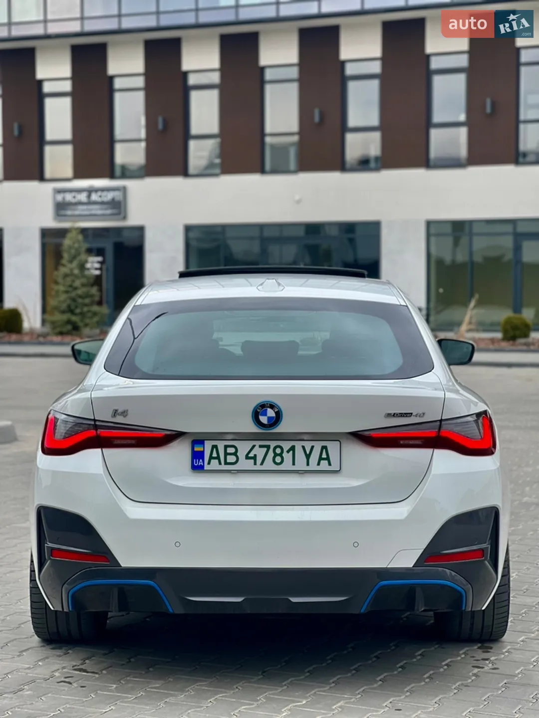 2022 BMW i4 - мініатюра 24