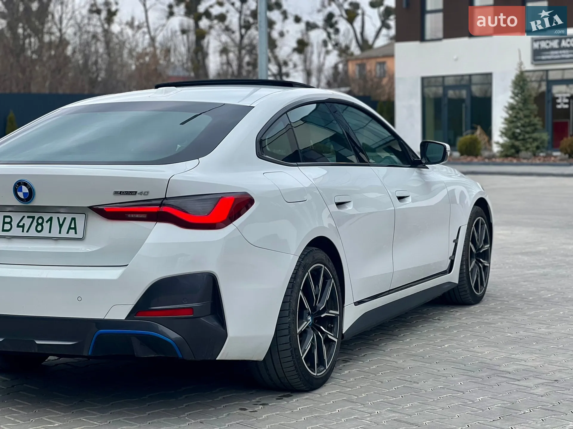 2022 BMW i4 - мініатюра 26