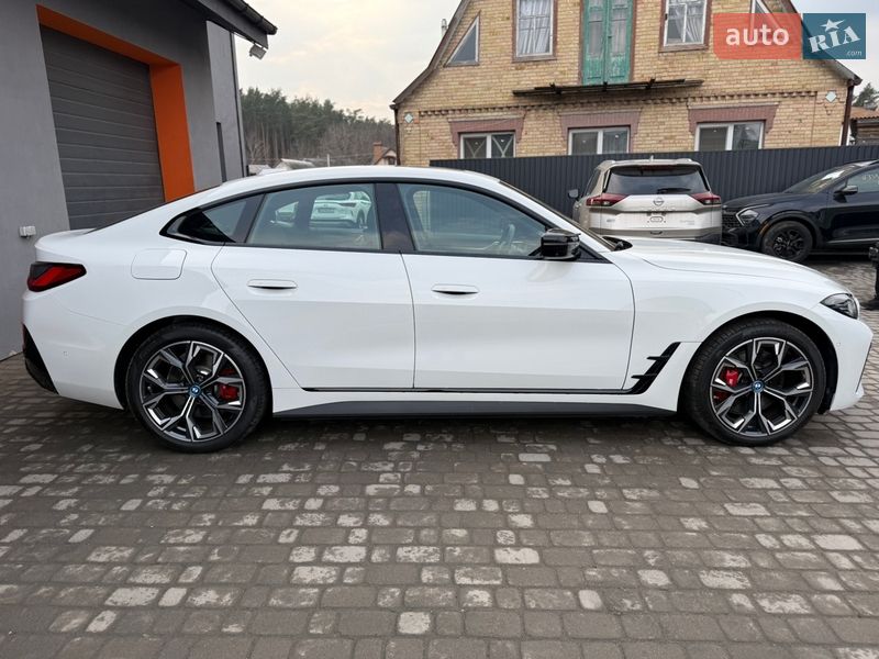 Купе BMW i4 2023 в Киеве фото 5 Купе BMW i4 2023 в Киеве