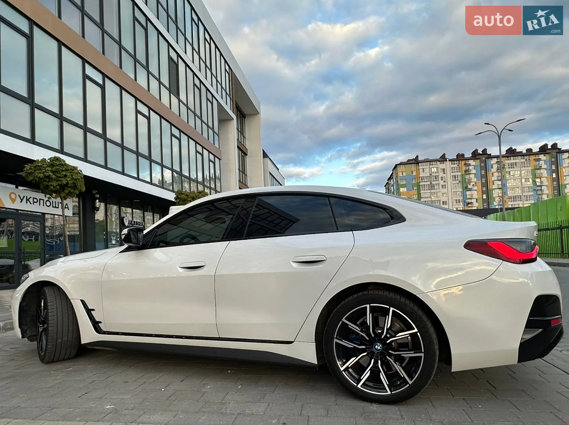 2022 BMW i4 - мініатюра 7