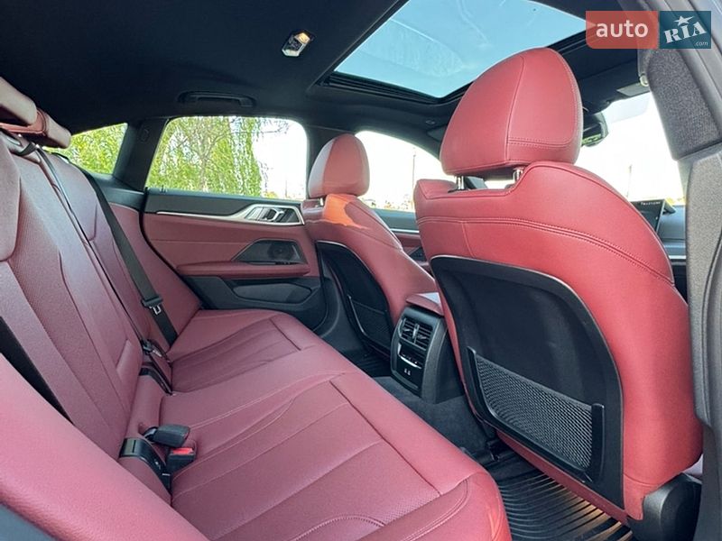Купе BMW i4 2024 в Самборе