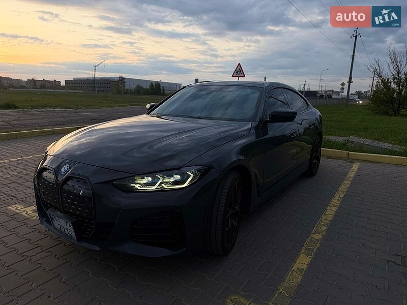 Купе BMW i4 2022 в Полтаве