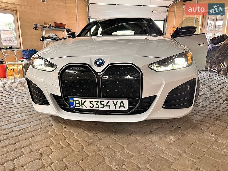 Купе BMW i4 2023 в Ровно
