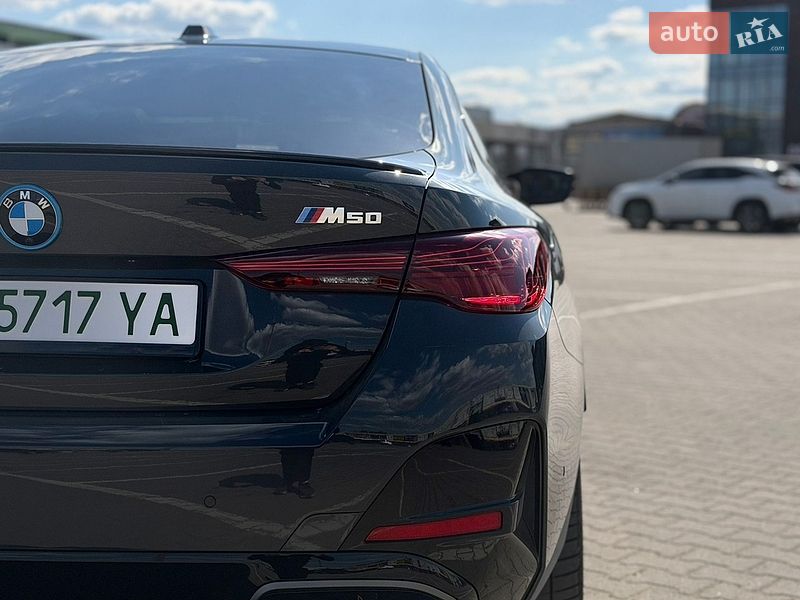 Купе BMW i4 2025 в Чернівцях