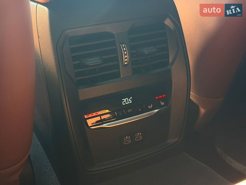 Купе BMW i4 2025 в Чернівцях
