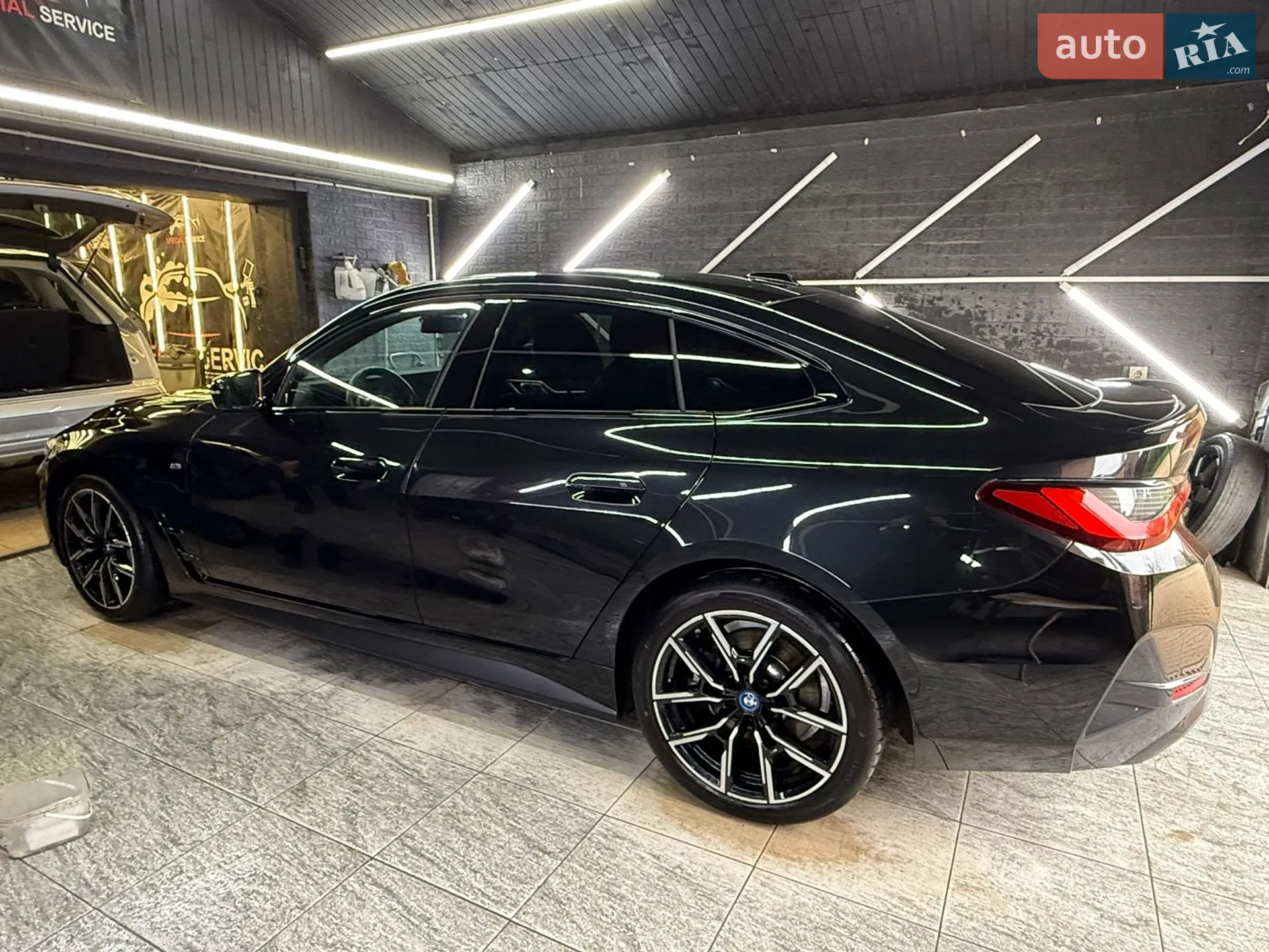 2023 BMW i4 - мініатюра 13