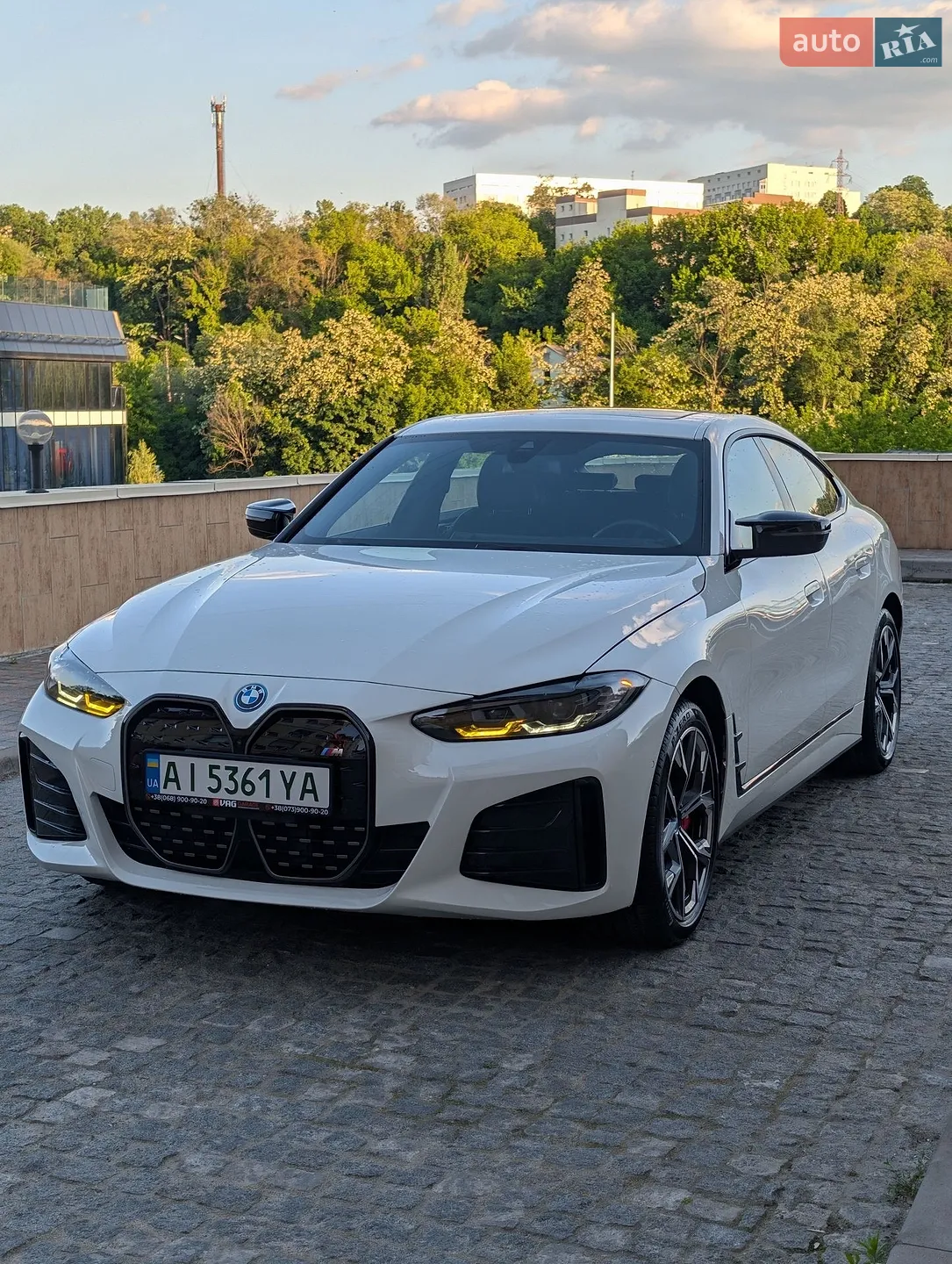 2023 BMW i4 - фото 1