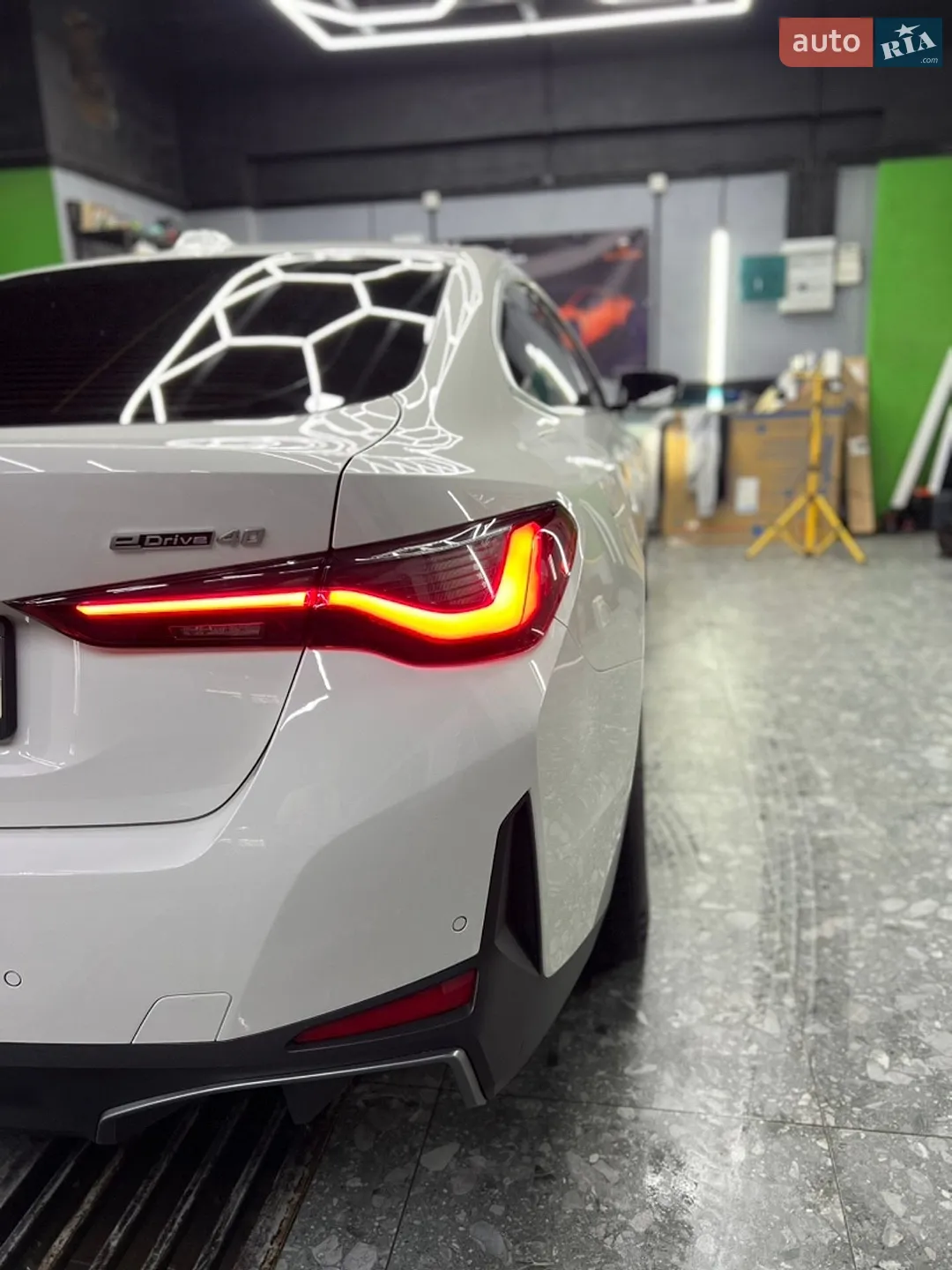2023 BMW i4 - мініатюра 16