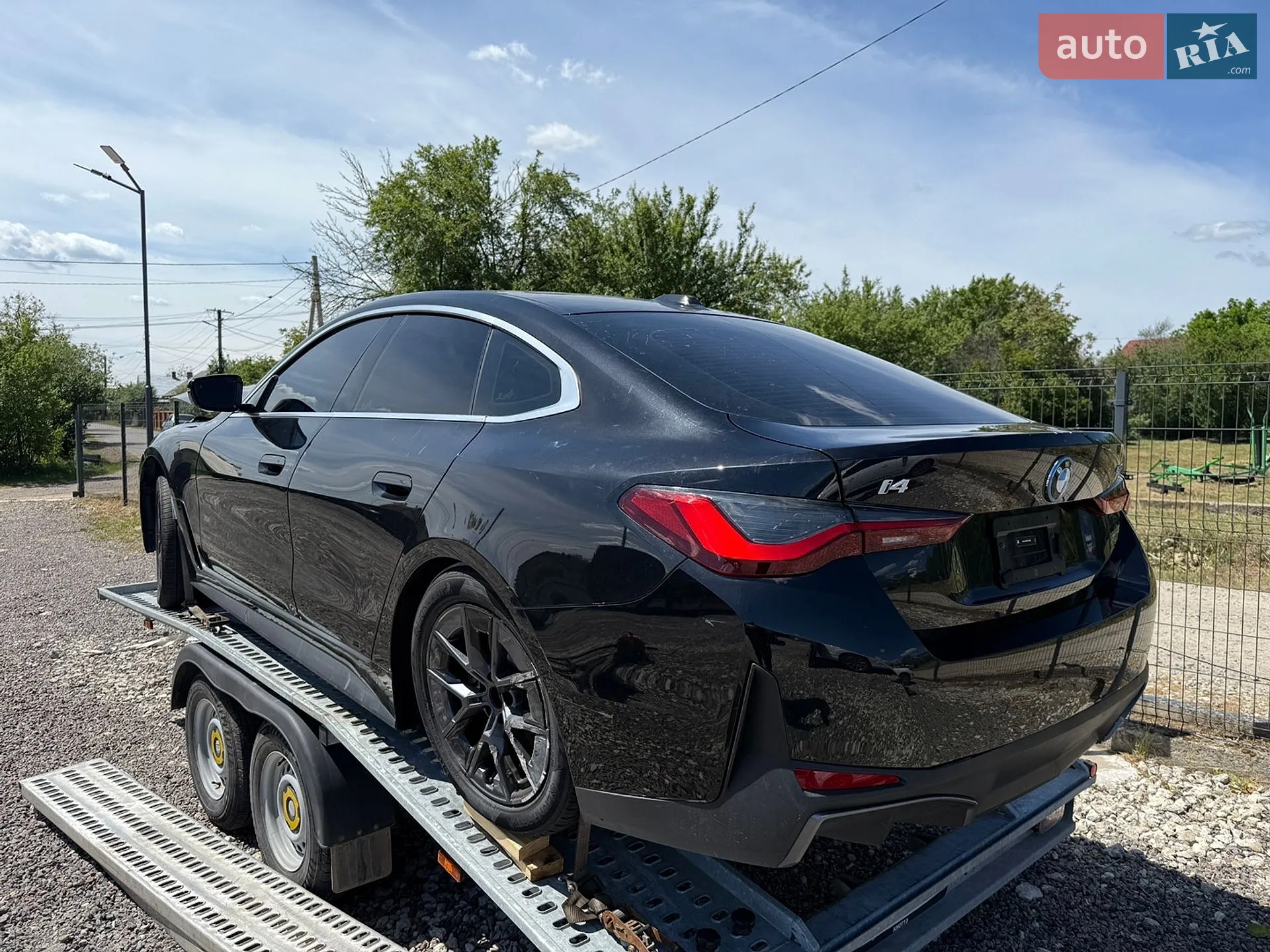 2024 BMW i4 - фото 1