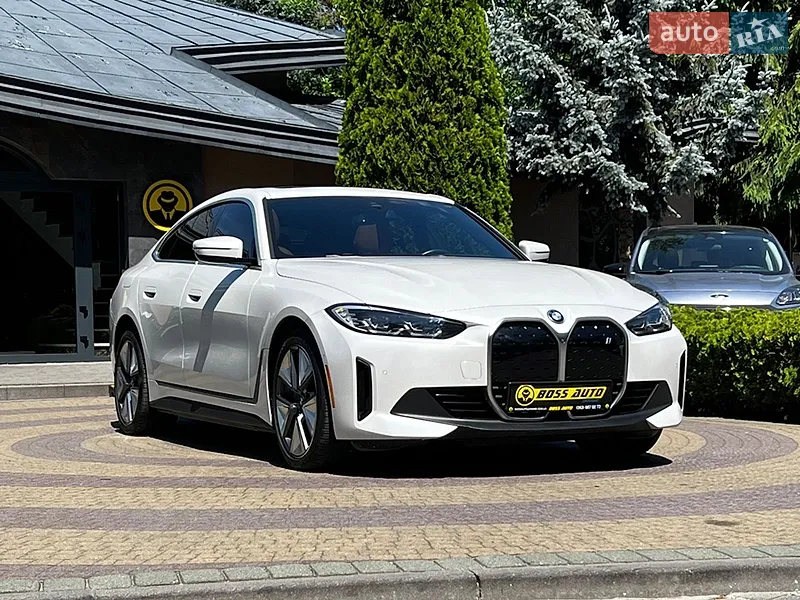 BMW i4