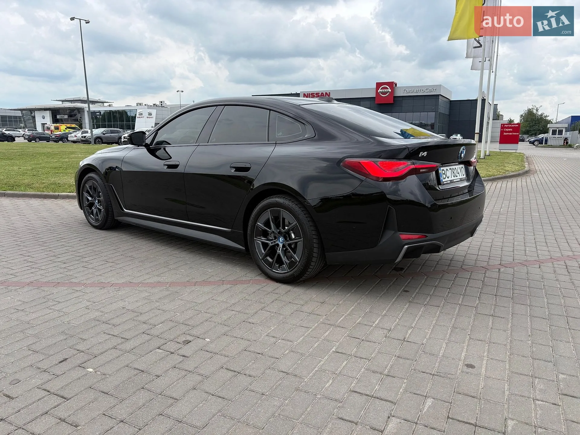 2023 BMW i4 - мініатюра 5