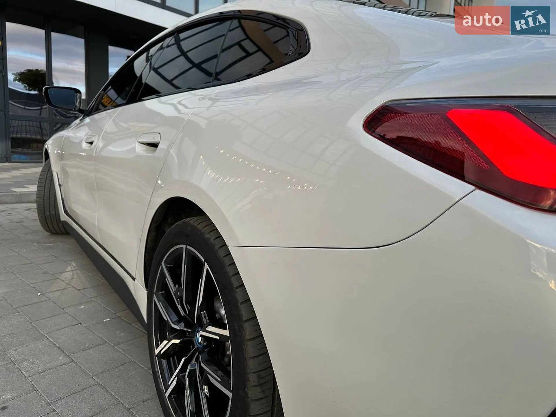 2022 BMW i4 - мініатюра 22