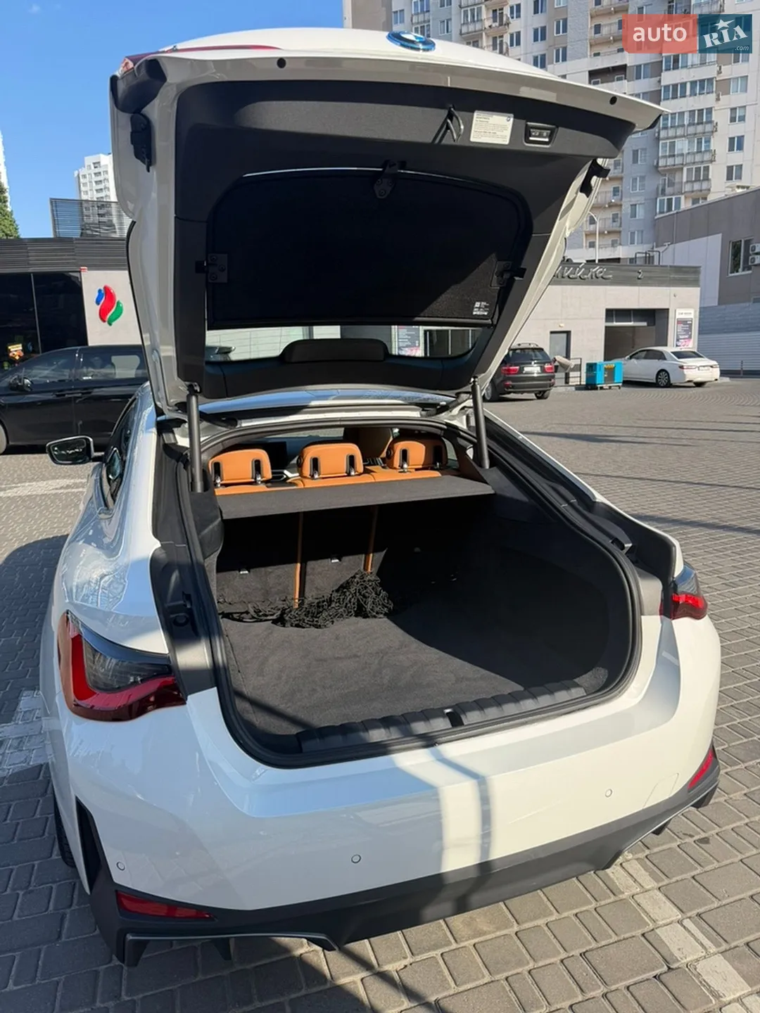 2023 BMW i4 - мініатюра 15