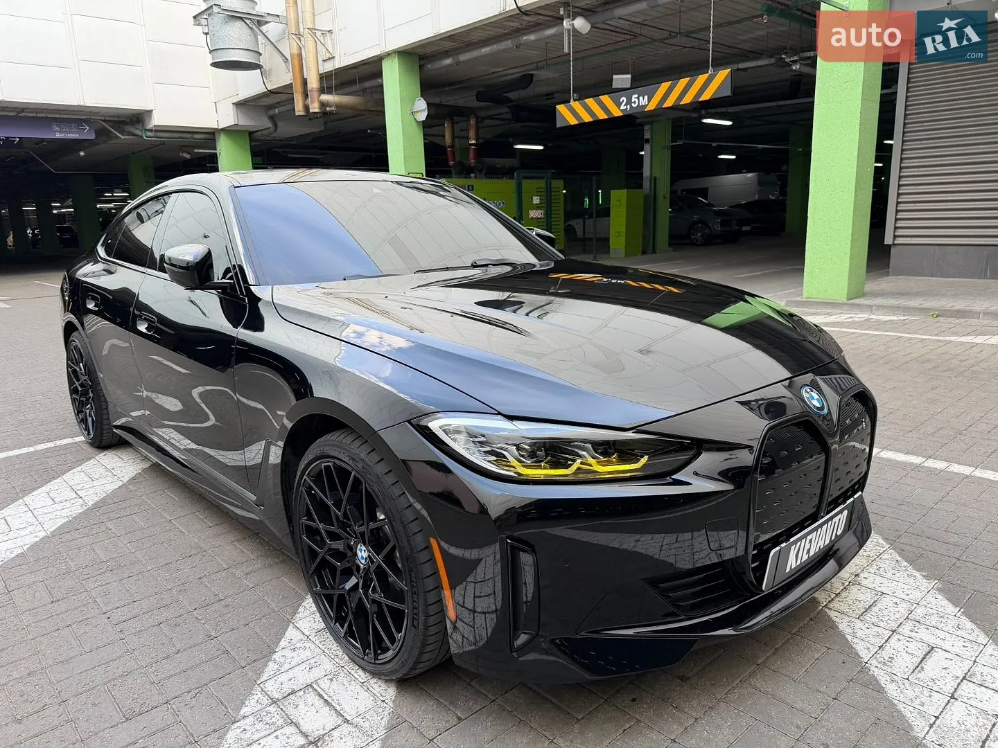 2023 BMW i4 - мініатюра 3