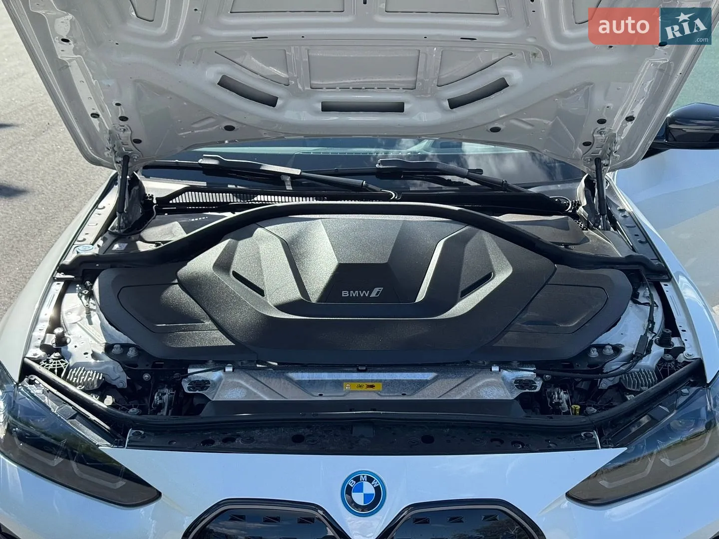 2023 BMW i4 - мініатюра 32