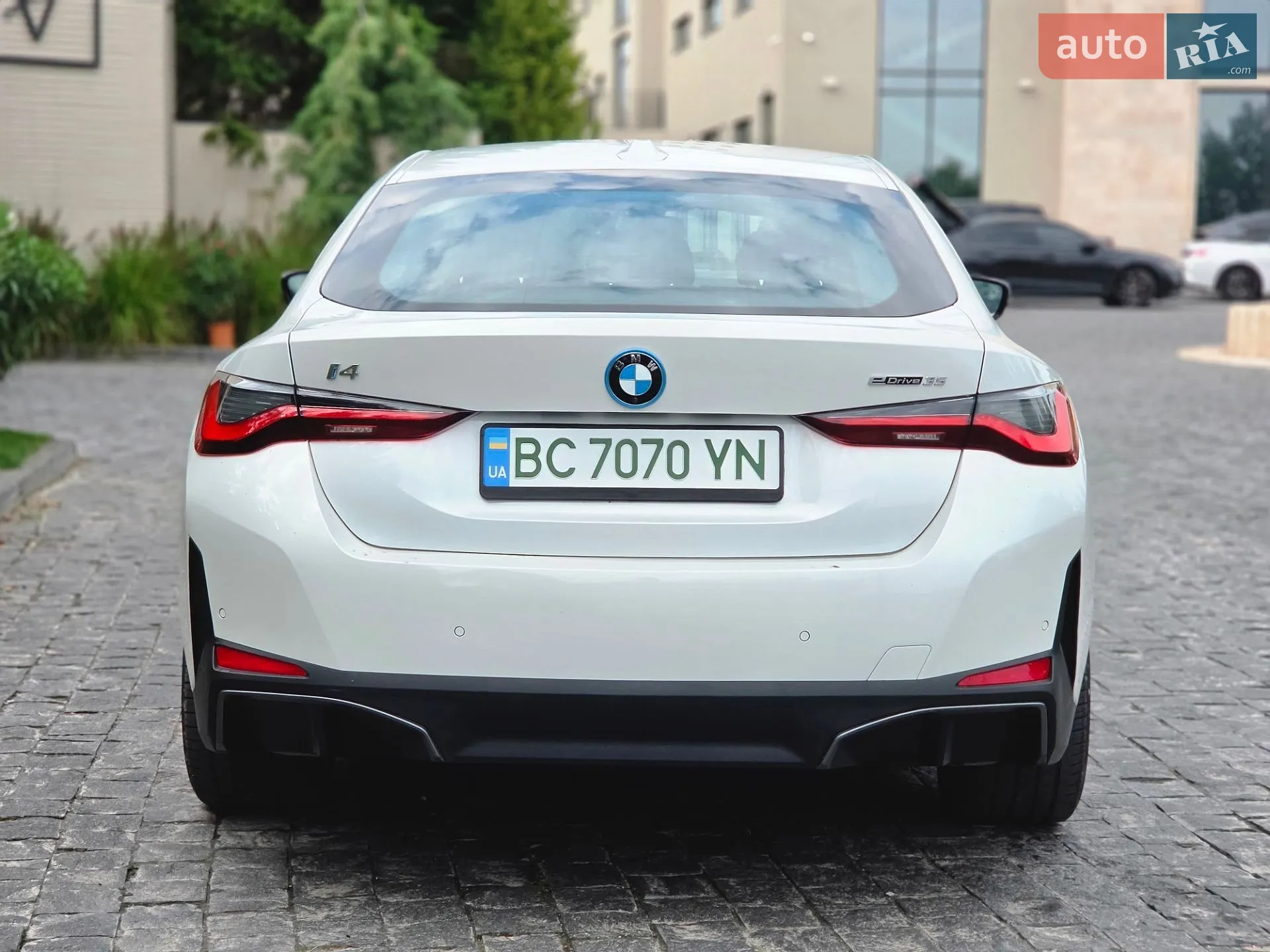 2024 BMW i4 - мініатюра 8