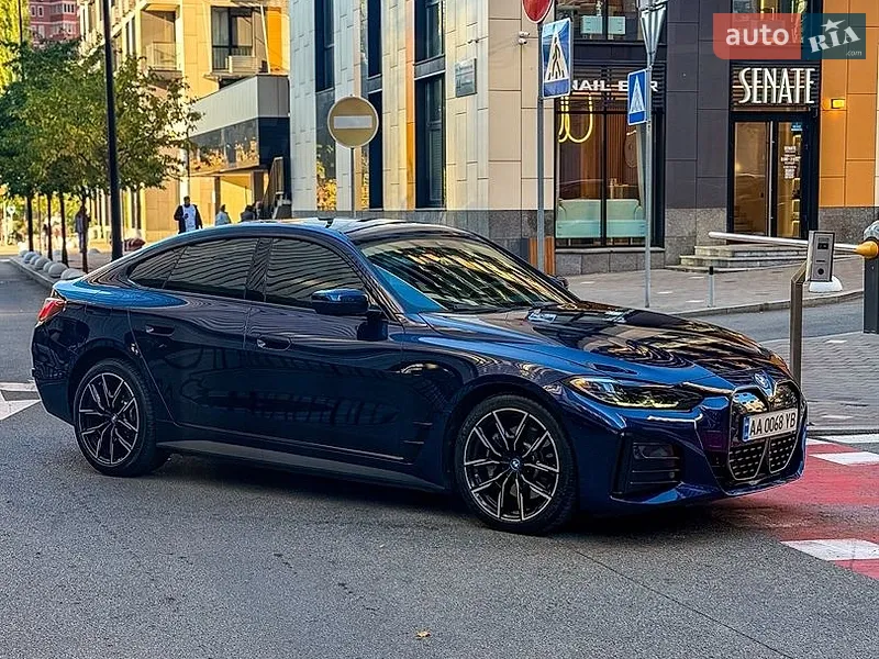 BMW i4