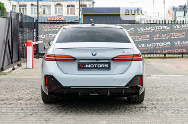 Седан BMW i5 2024 в Києві