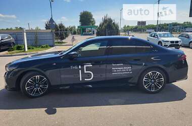 Седан BMW i5 2023 в Полтаве