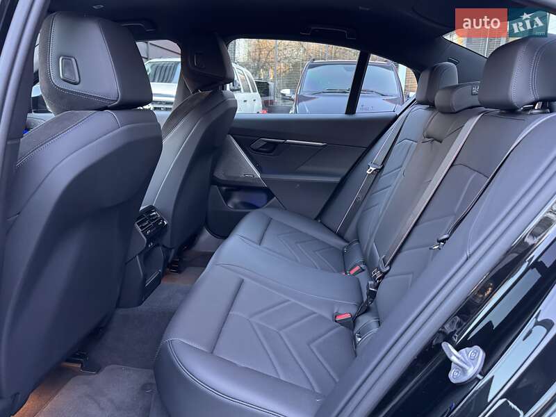 Седан BMW i5 2023 в Одессе